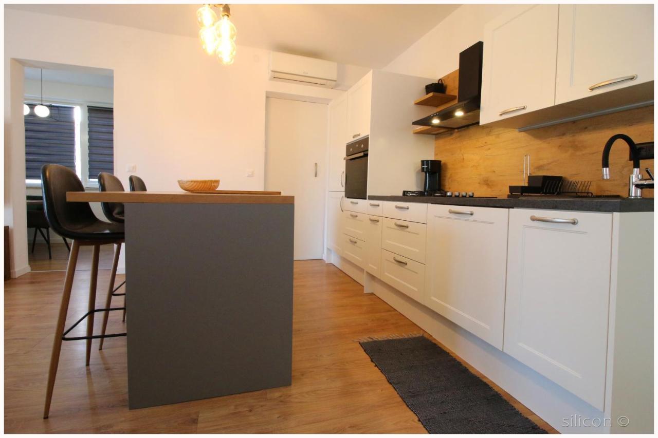 Apartman Silicon Примоштен Экстерьер фото