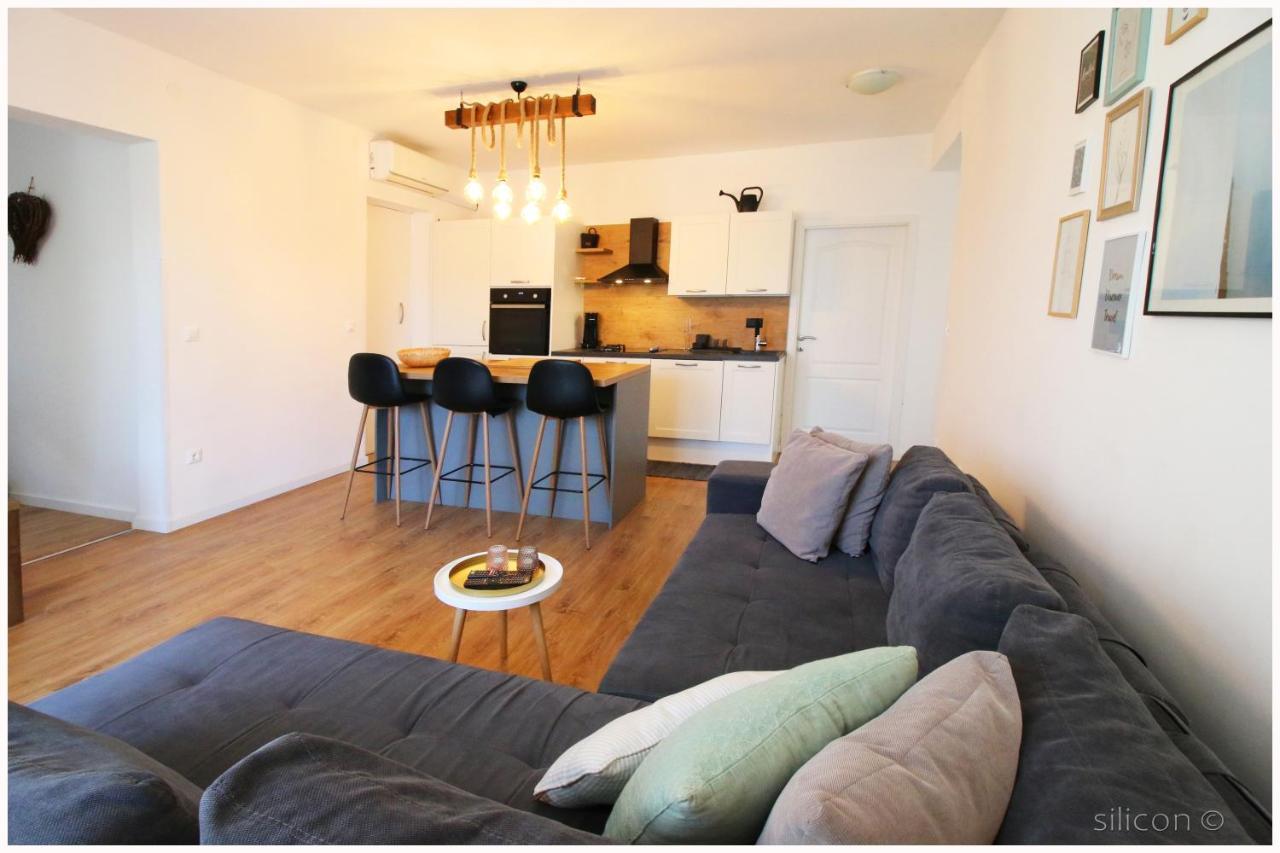 Apartman Silicon Примоштен Экстерьер фото
