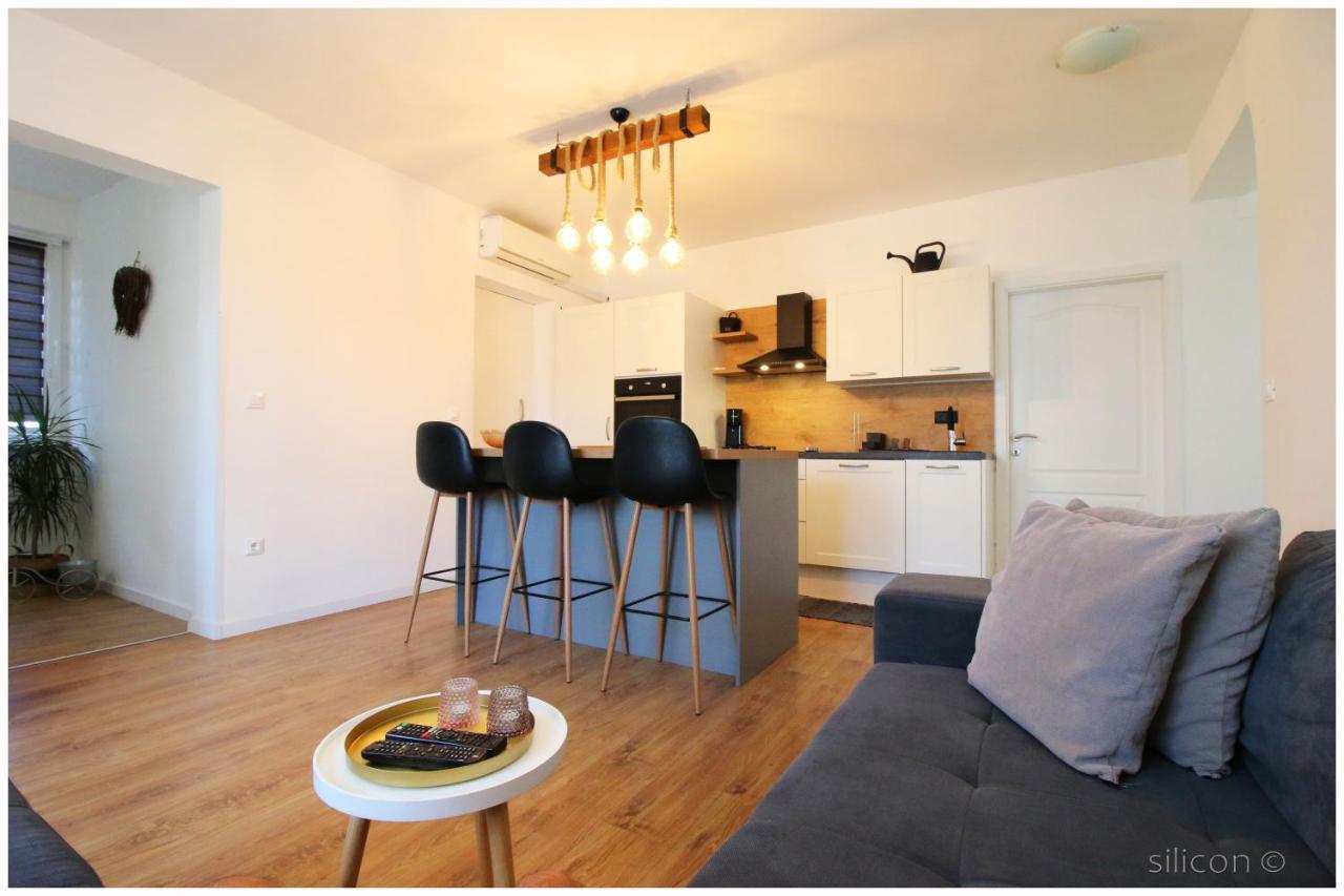 Apartman Silicon Примоштен Экстерьер фото
